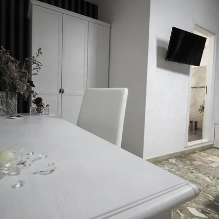 住宿加早餐酒店 Arena 3*